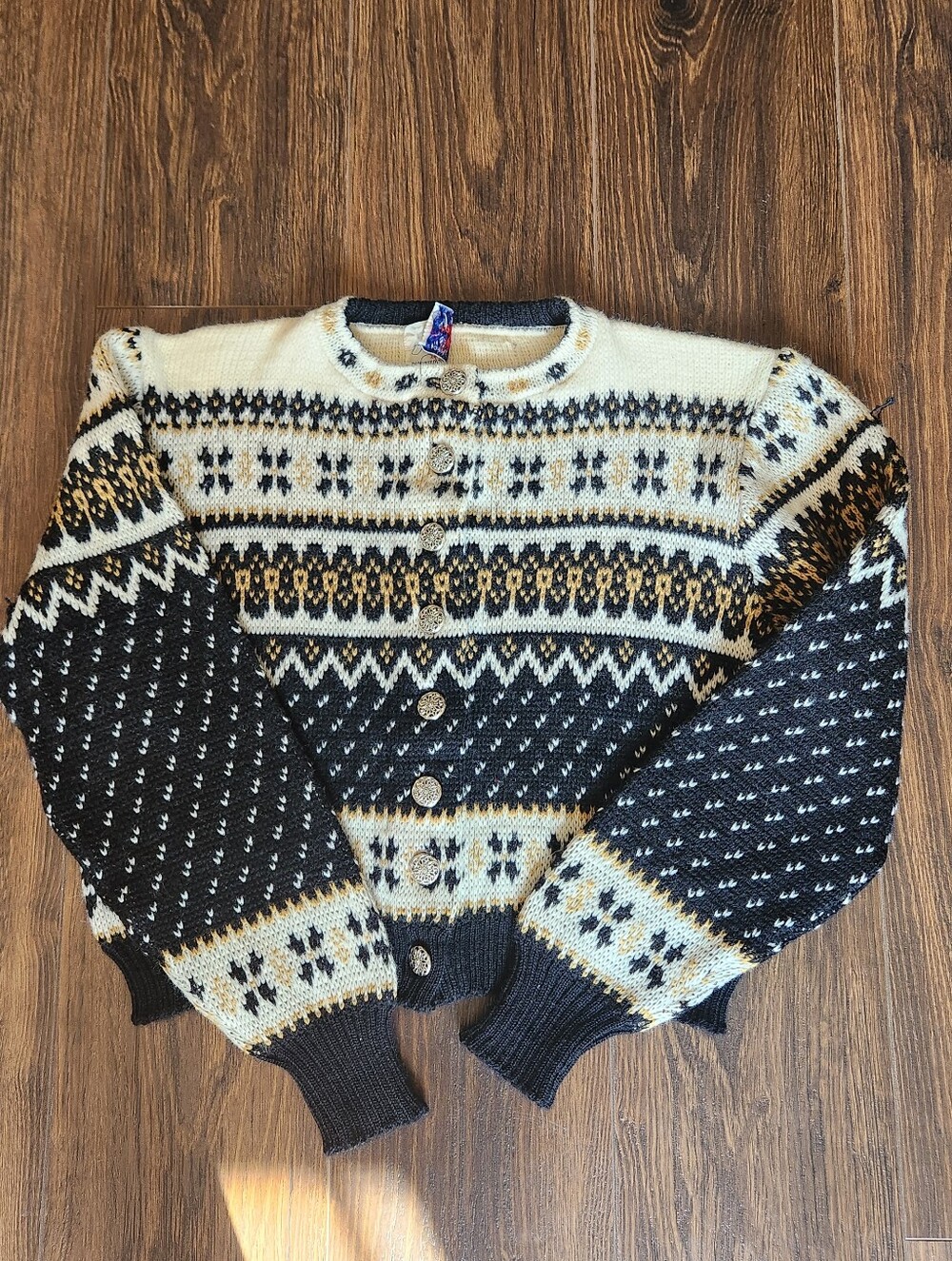 Womens Vintage Wool Button-Front Sweater Cardigan in Black, Cream & Gold